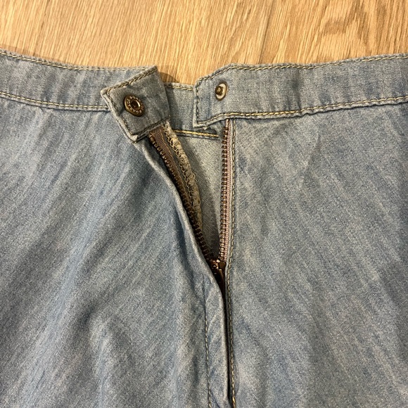 Denim skater skirt size medium - Picture 4 of 6